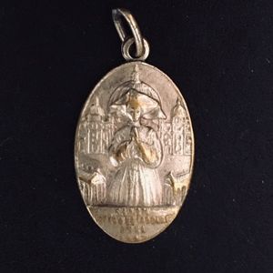 Rare Saint Catherine Lebourne Miraculous Pendant